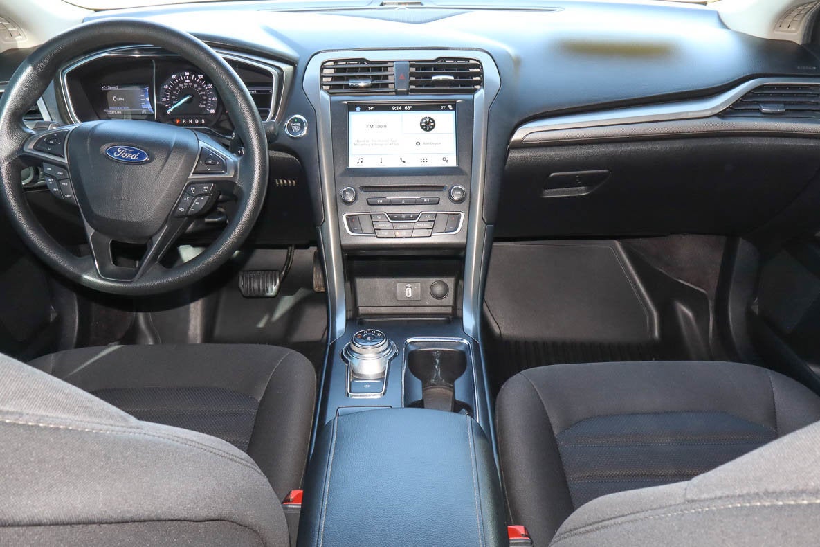 2017 Ford Fusion SE FWD
