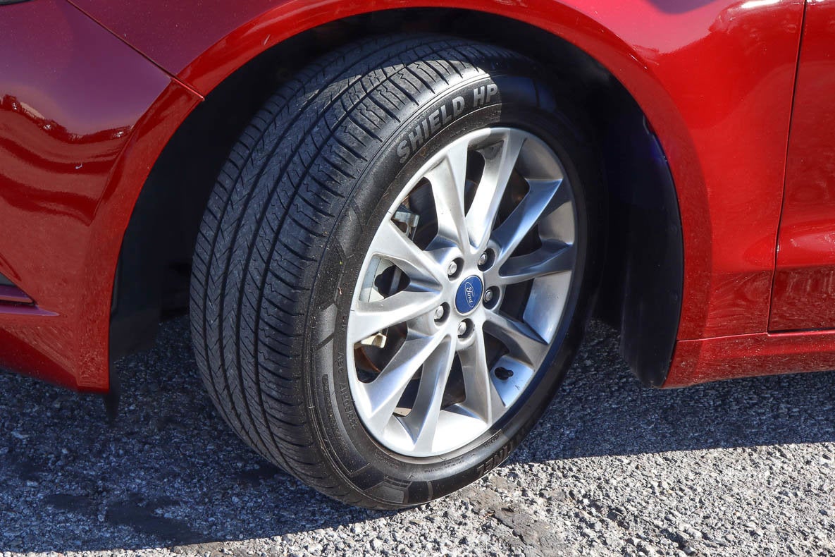 2017 Ford Fusion SE FWD