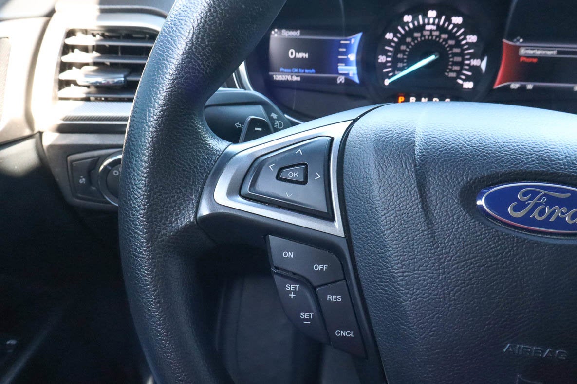 2017 Ford Fusion SE FWD
