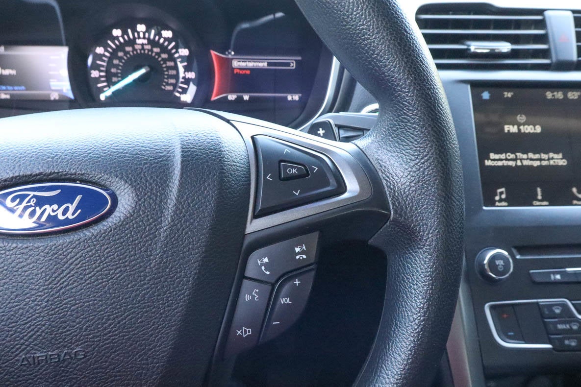 2017 Ford Fusion SE FWD