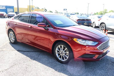 2017 Ford Fusion SE FWD
