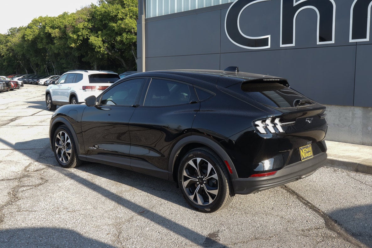 2026 Ford Mustang Mach-E Select RWD