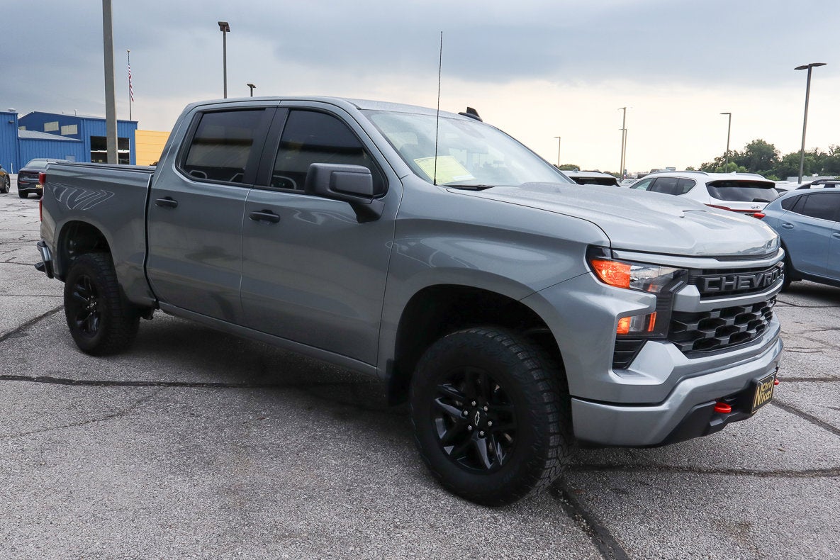 2023 Chevrolet Silverado 1500 Custom Trail Boss