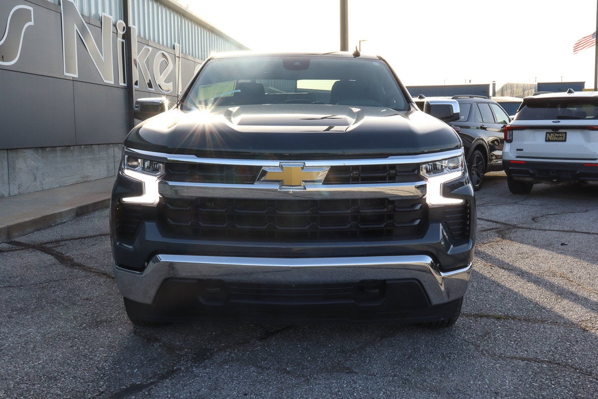 2025 Chevrolet Silverado 1500 4WD Crew Cab 147 LT w/1LT