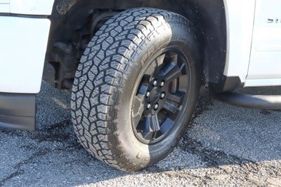 2018 Chevrolet Silverado 1500 4WD Crew Cab 143.5 LT w/2LT