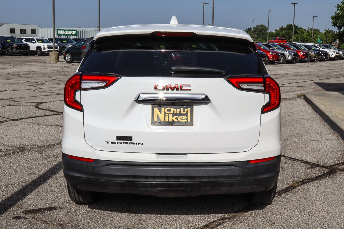 2024 GMC Terrain FWD 4dr SLE