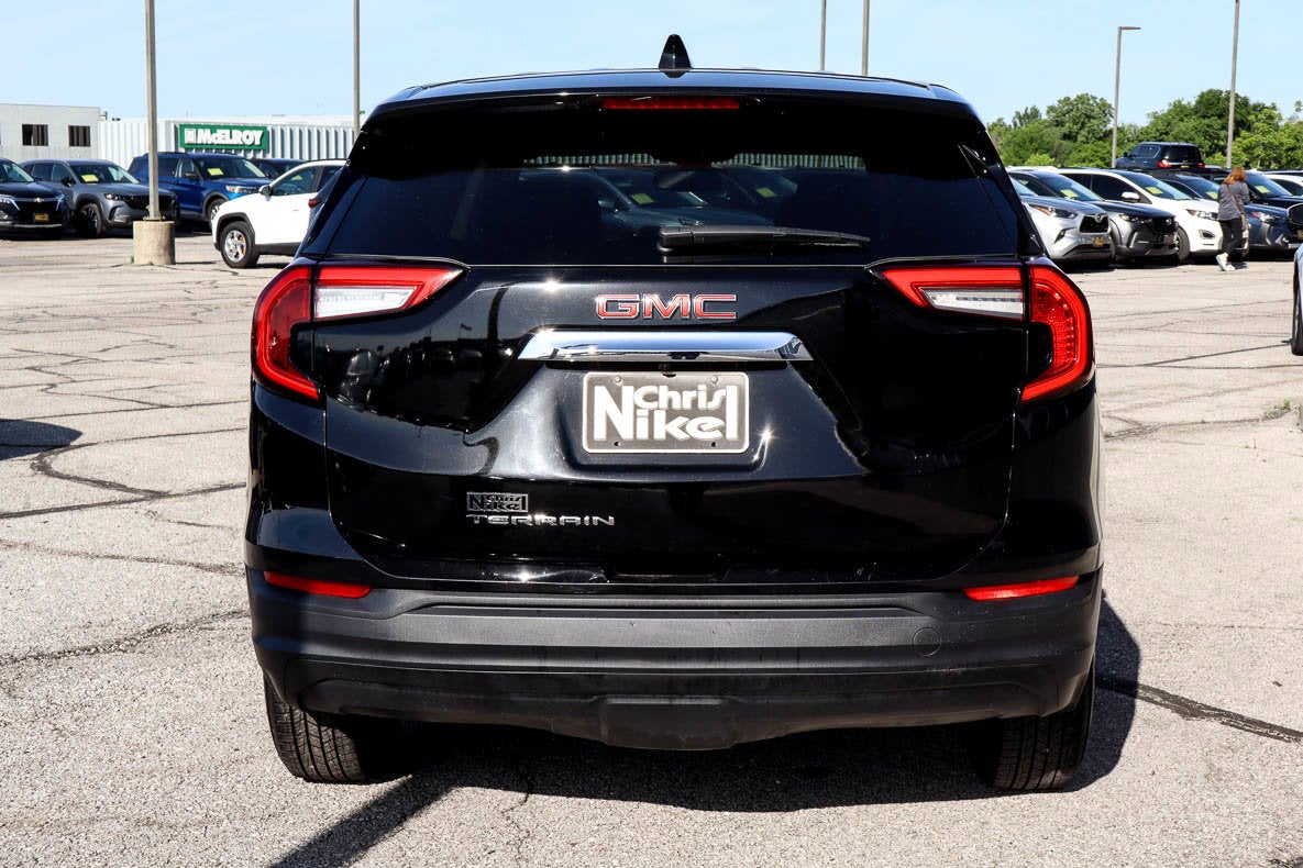 2024 GMC Terrain FWD 4dr SLE