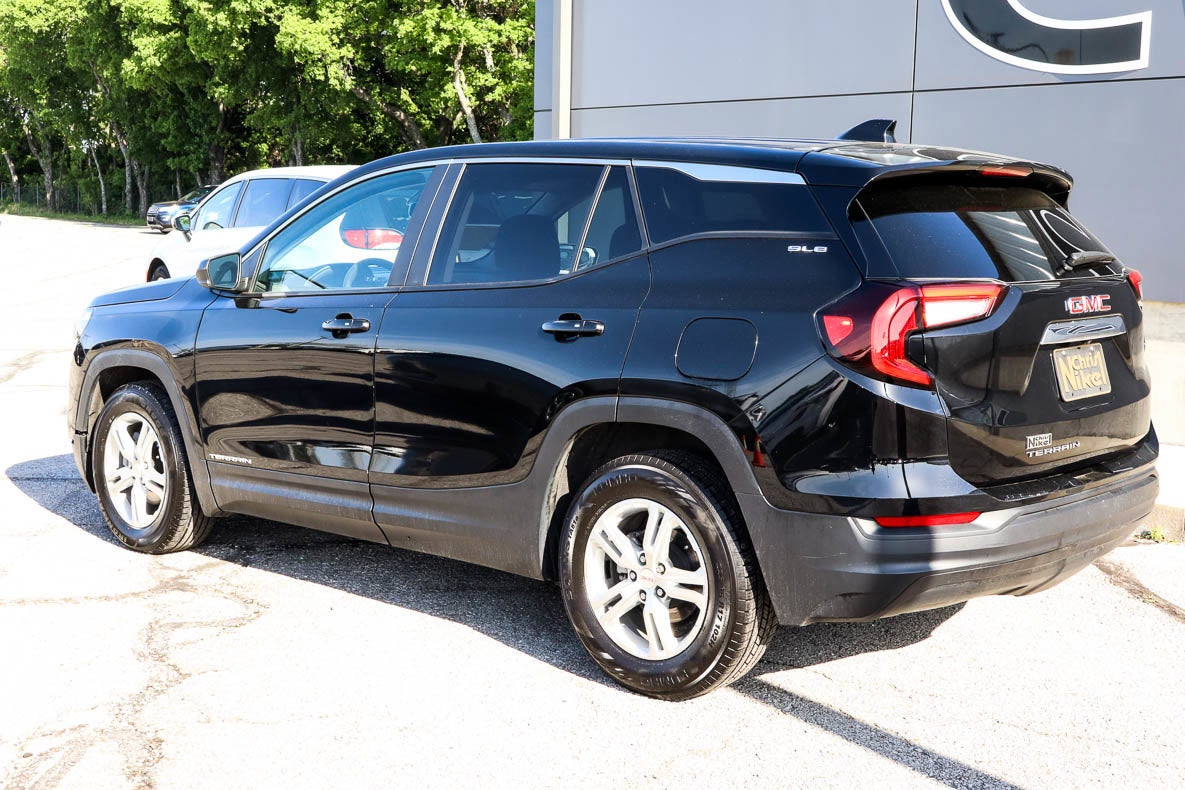 2024 GMC Terrain FWD 4dr SLE