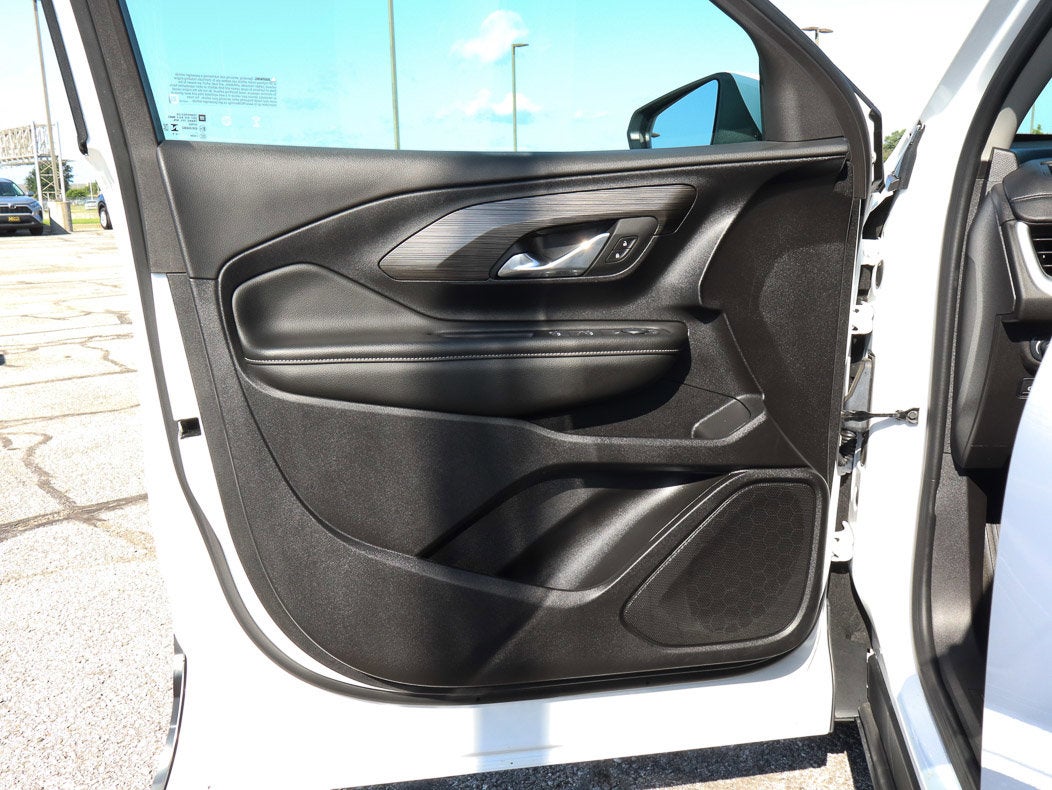 2024 GMC Terrain FWD 4dr SLE