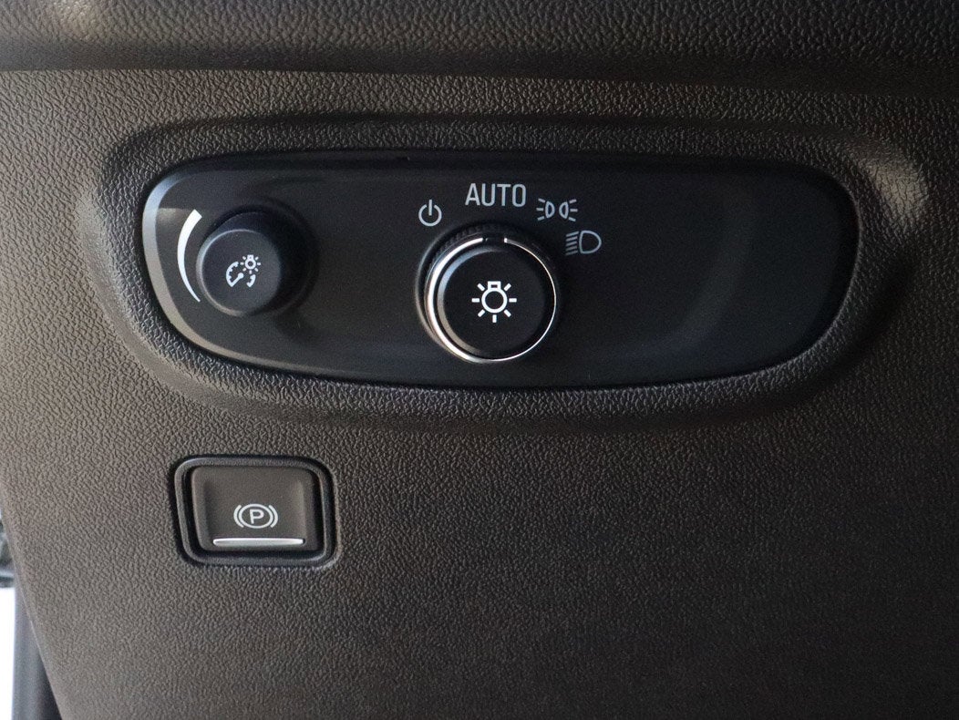 2024 GMC Terrain FWD 4dr SLE