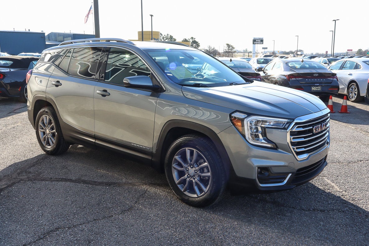 2023 GMC Terrain SLT