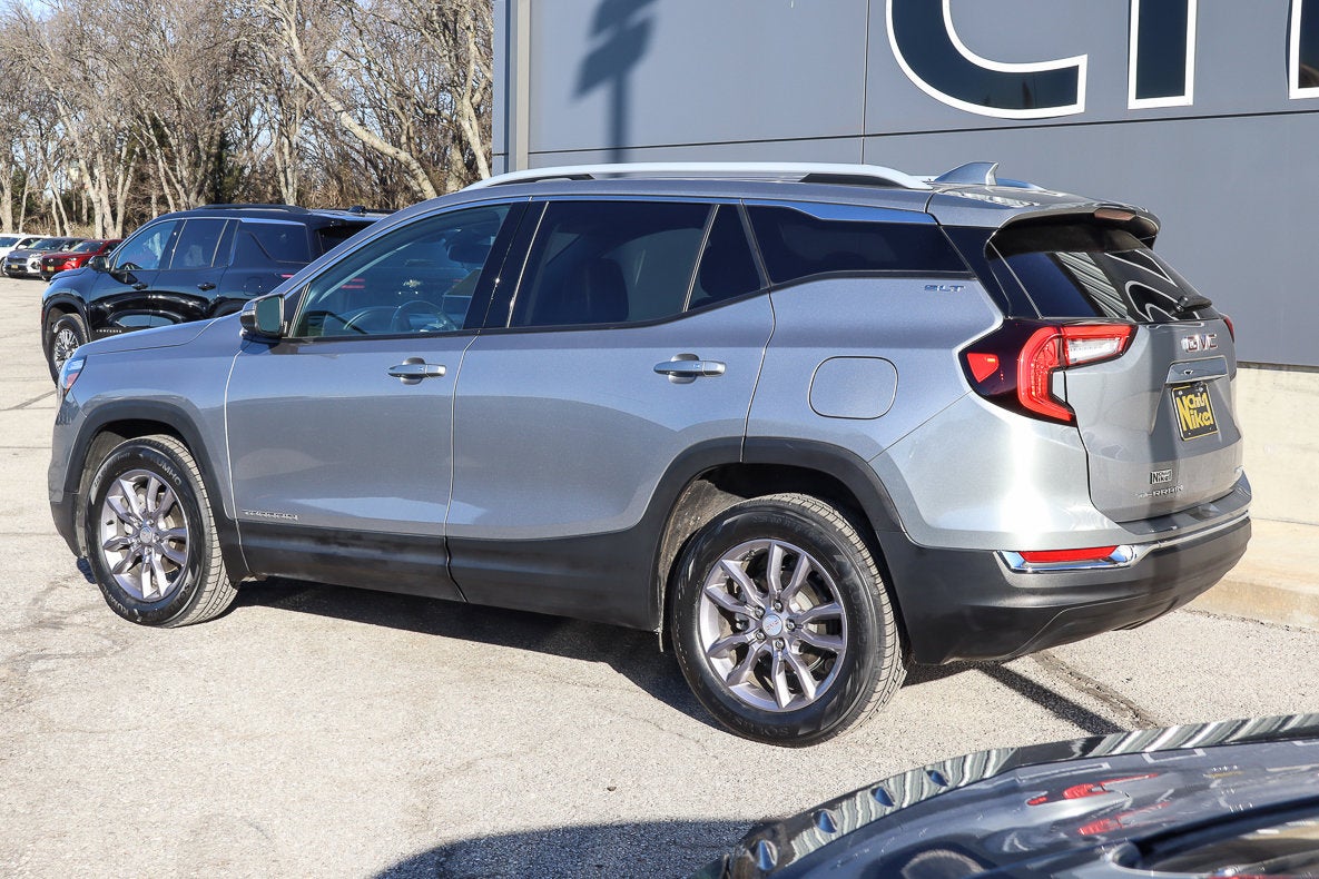 2023 GMC Terrain SLT