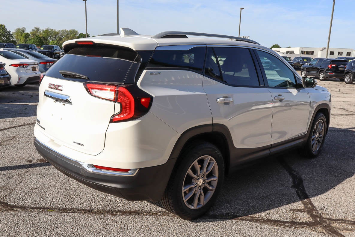 2024 GMC Terrain AWD 4dr SLT