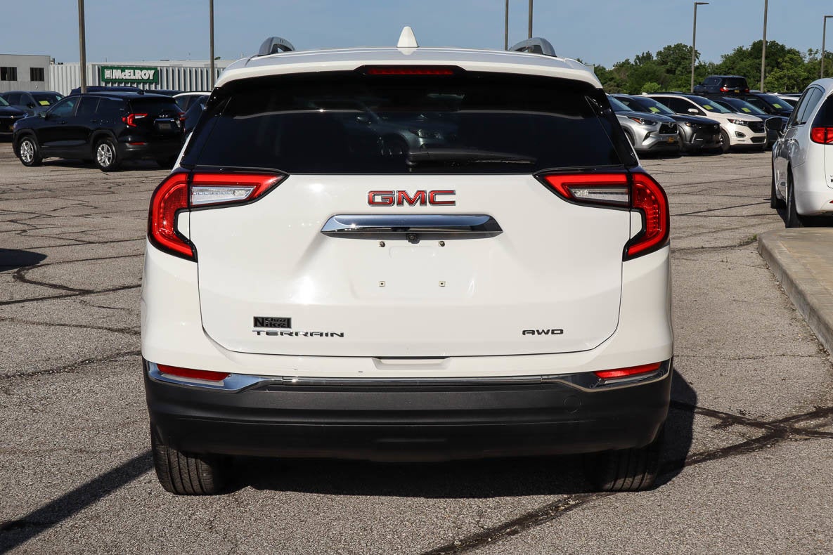 2024 GMC Terrain AWD 4dr SLT
