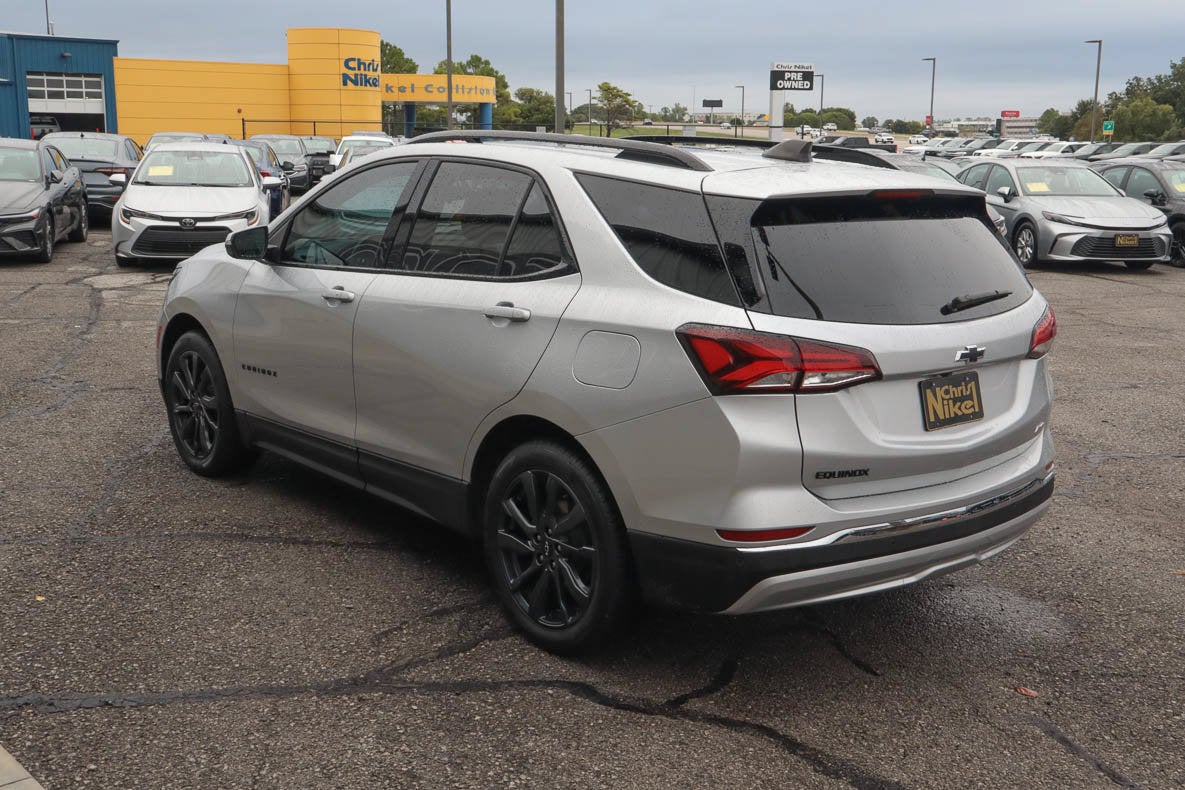 2022 Chevrolet Equinox FWD 4dr RS