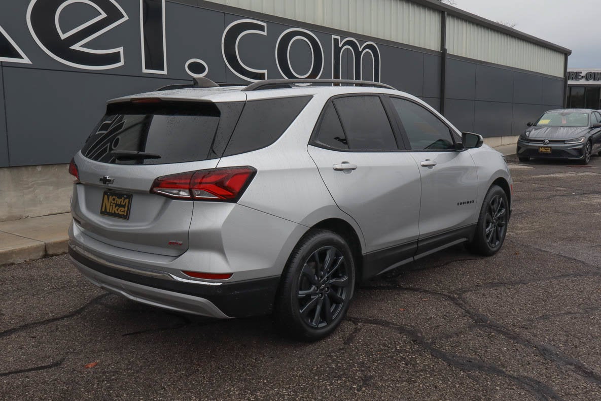 2022 Chevrolet Equinox FWD 4dr RS