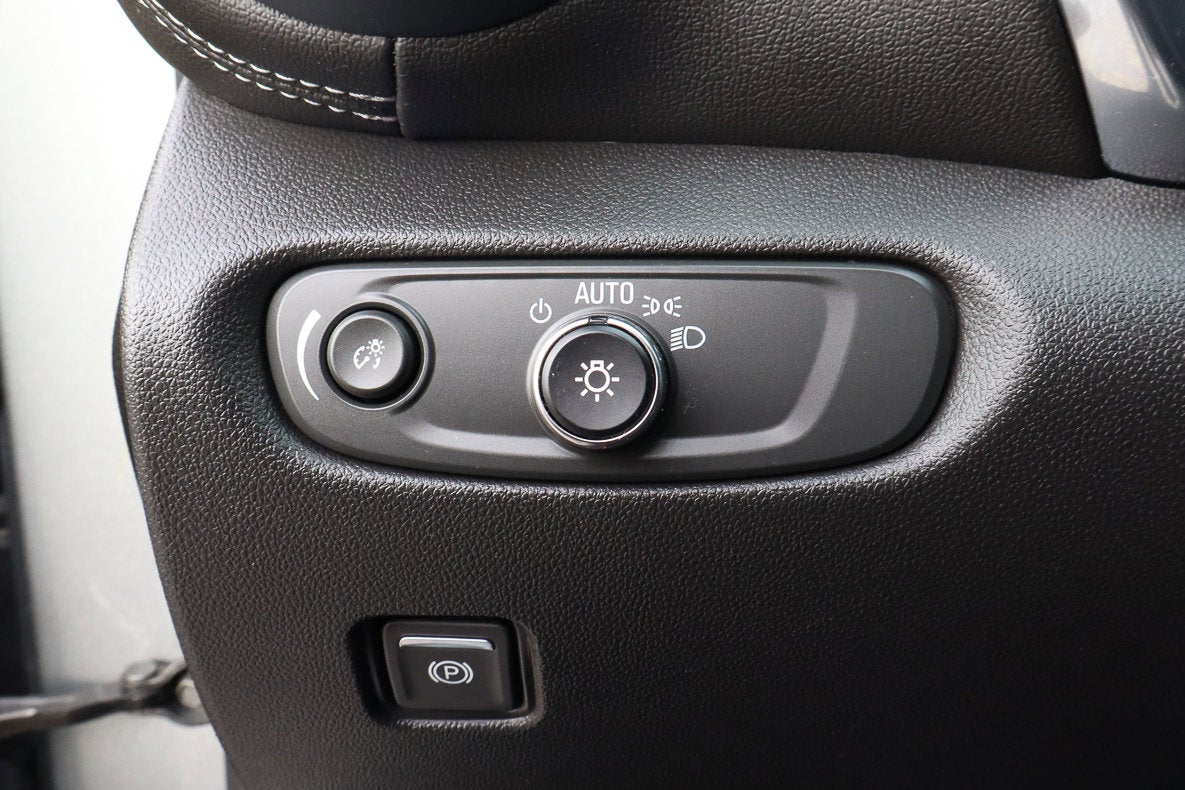 2025 Chevrolet Blazer AWD 4dr LT w/2LT