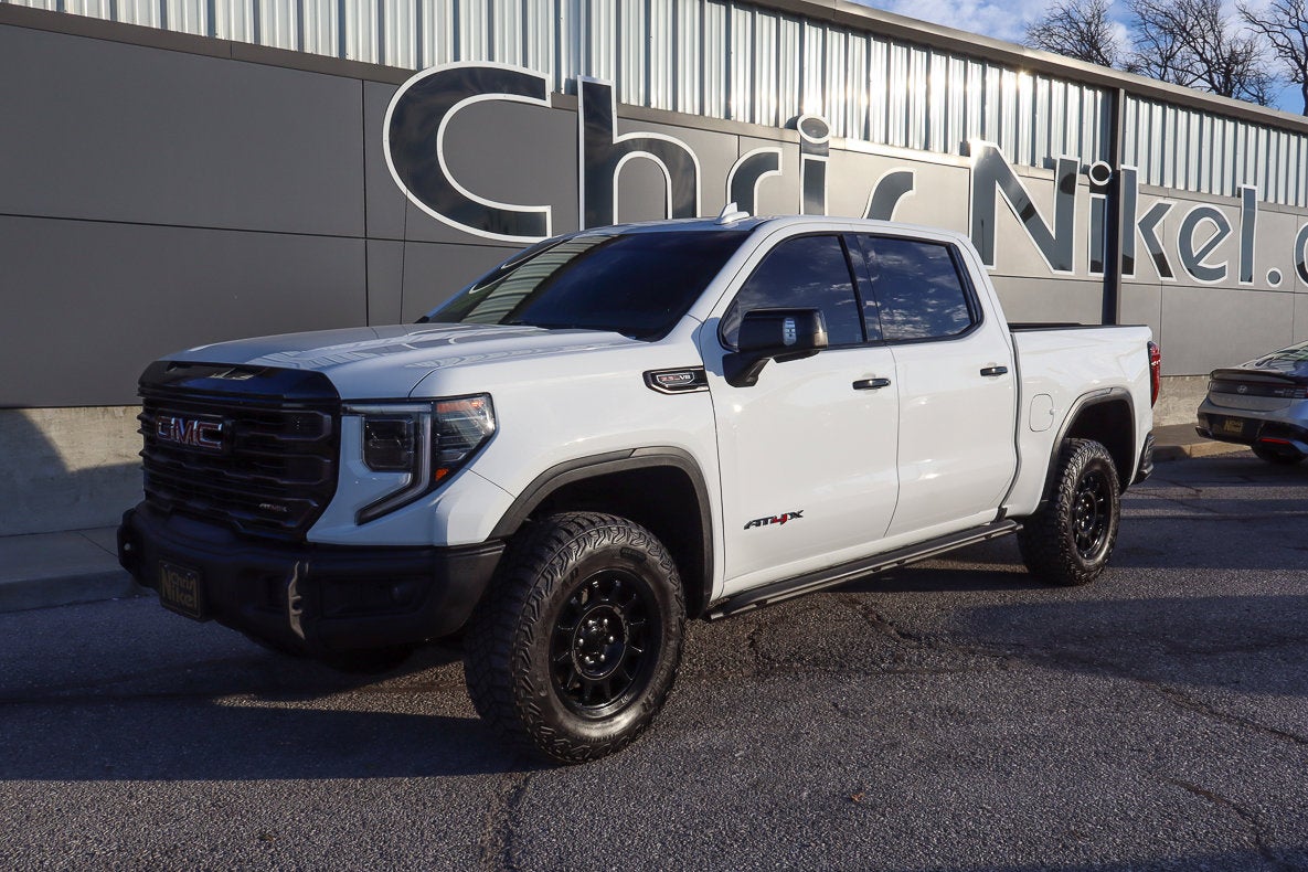2023 GMC Sierra 1500 AT4X