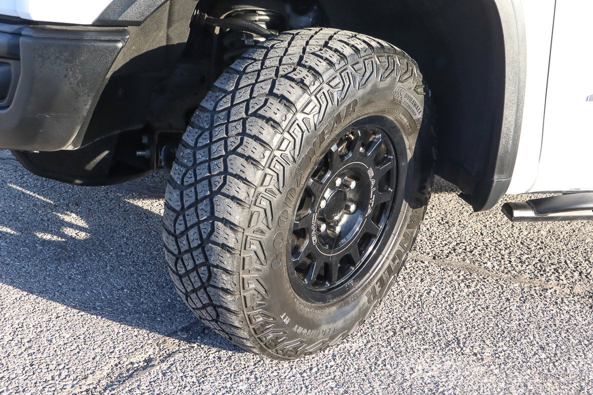 2023 GMC Sierra 1500 AT4X