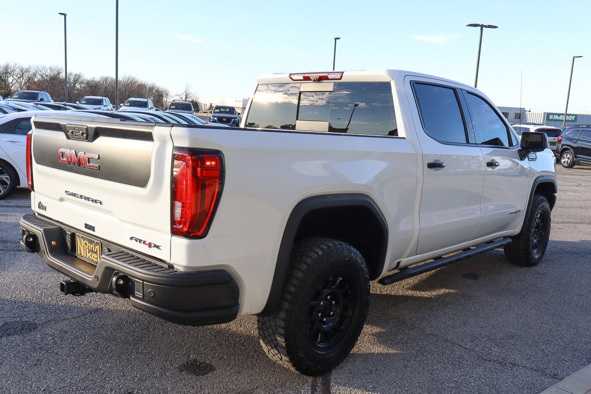 2023 GMC Sierra 1500 AT4X
