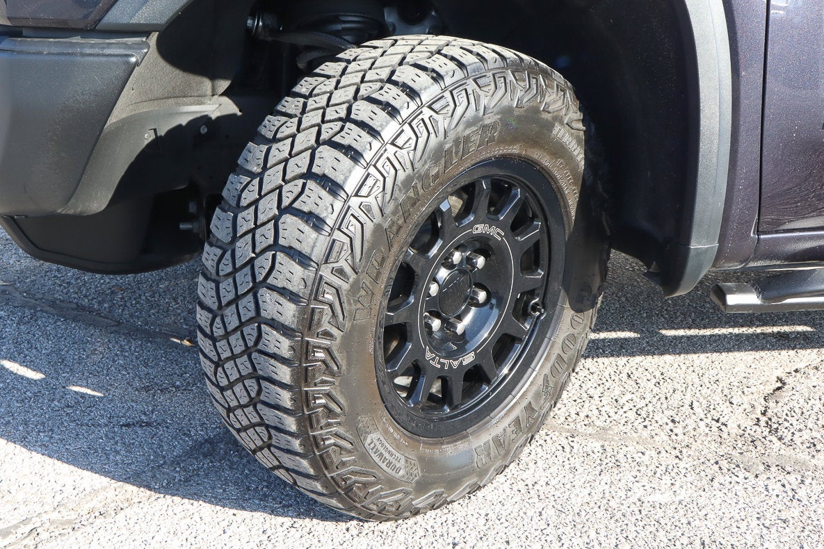 2023 GMC Sierra 1500 AT4X