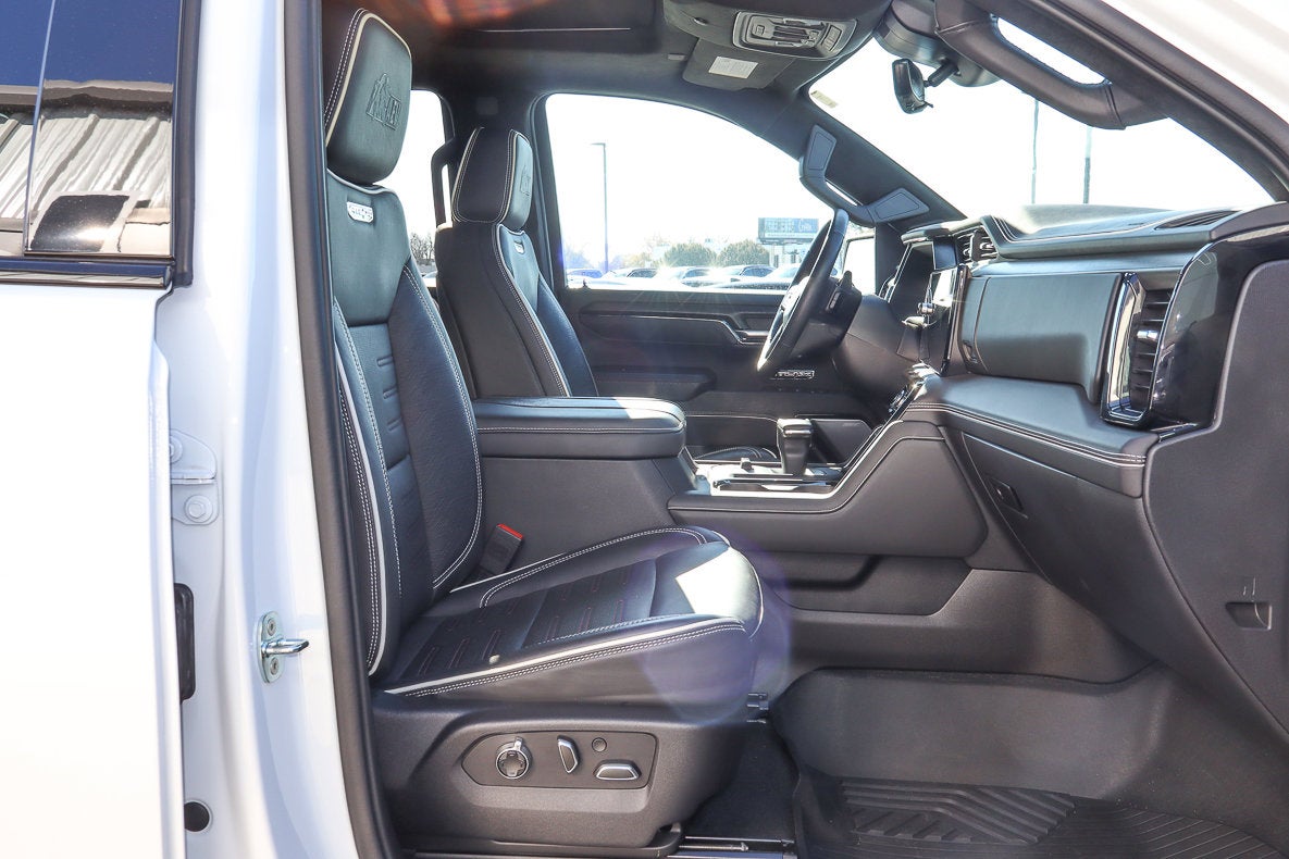 2023 GMC Sierra 1500 AT4X