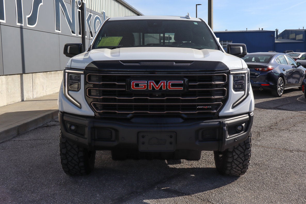 2023 GMC Sierra 1500 AT4X