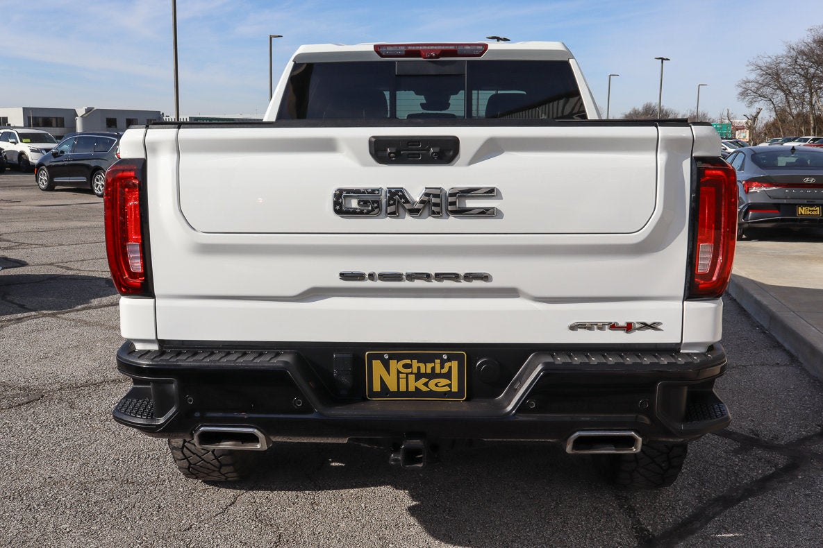 2023 GMC Sierra 1500 AT4X