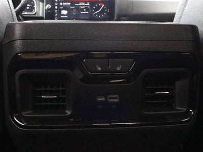 2023 GMC Sierra 1500 4WD Crew Cab 147 AT4X
