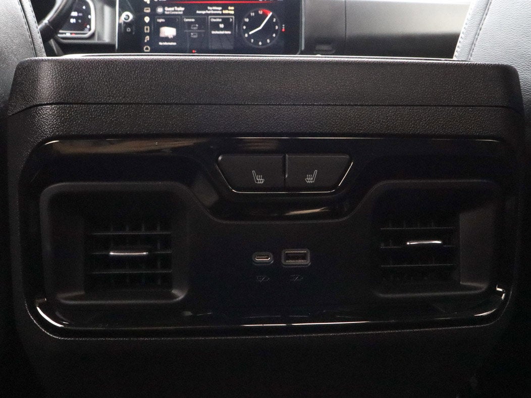2023 GMC Sierra 1500 4WD Crew Cab 147 AT4X