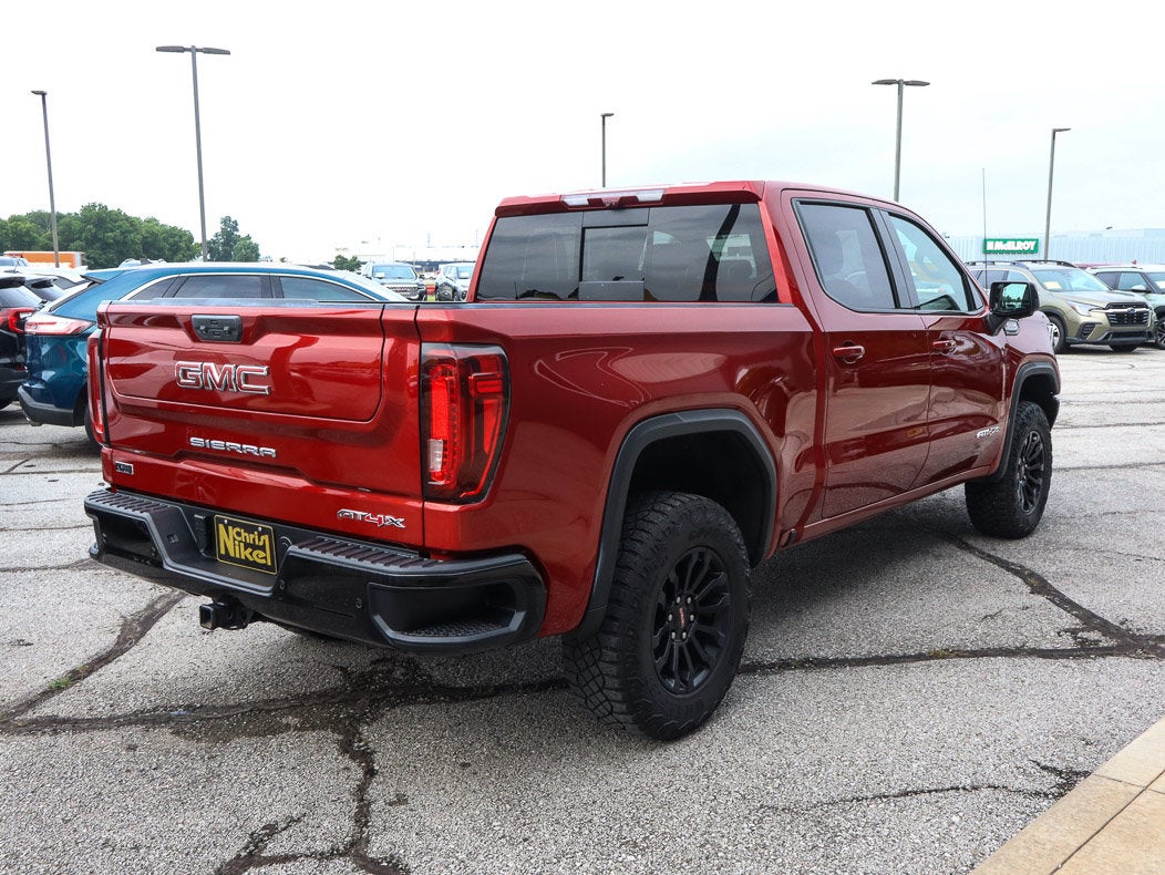 2023 GMC Sierra 1500 4WD Crew Cab 147 AT4X