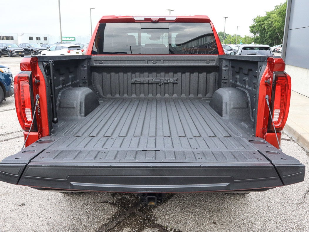 2023 GMC Sierra 1500 4WD Crew Cab 147 AT4X