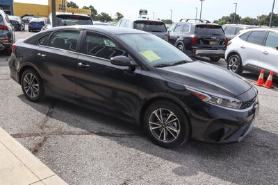 2024 Kia Forte LXS IVT