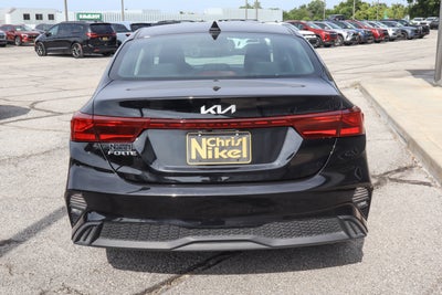 2024 Kia Forte LXS IVT