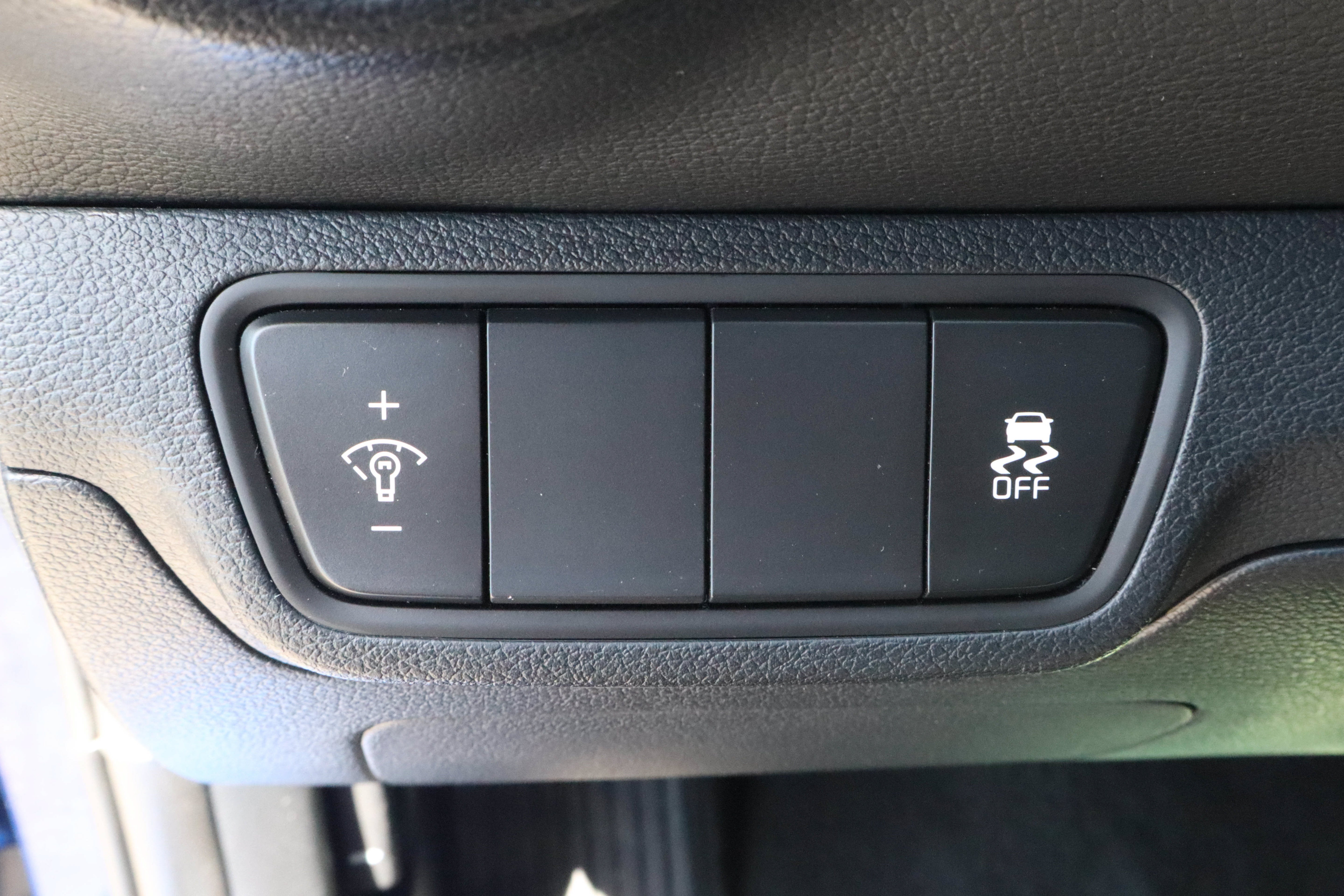 2024 Kia Forte LXS IVT