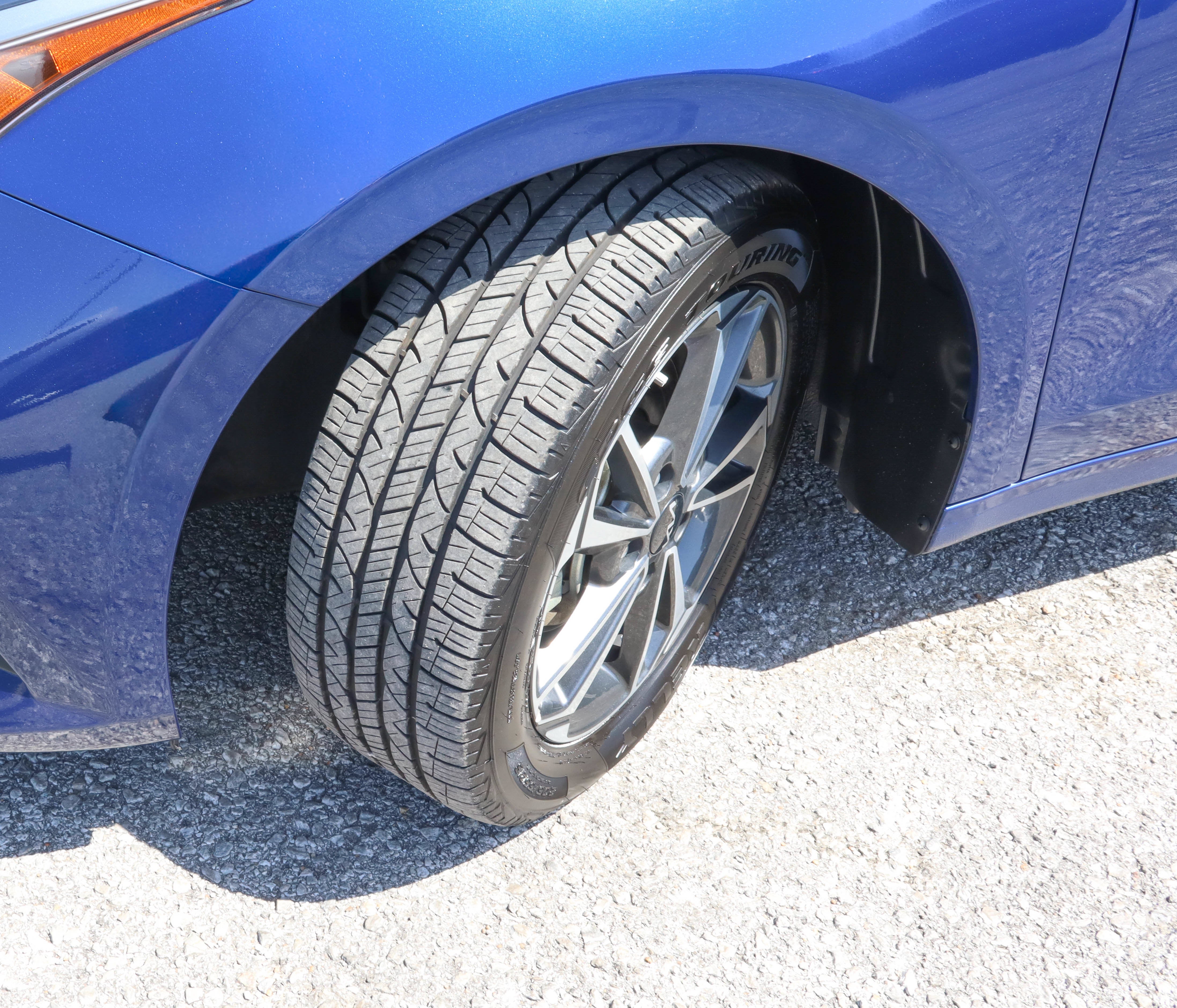 2024 Kia Forte LXS IVT