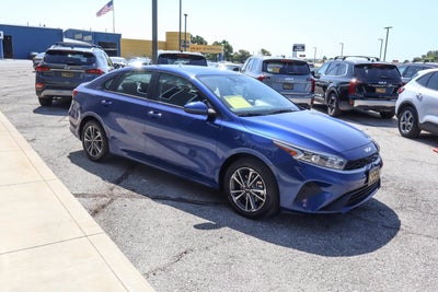 2024 Kia Forte LXS IVT