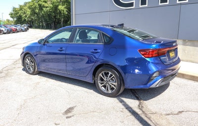 2024 Kia Forte LXS IVT