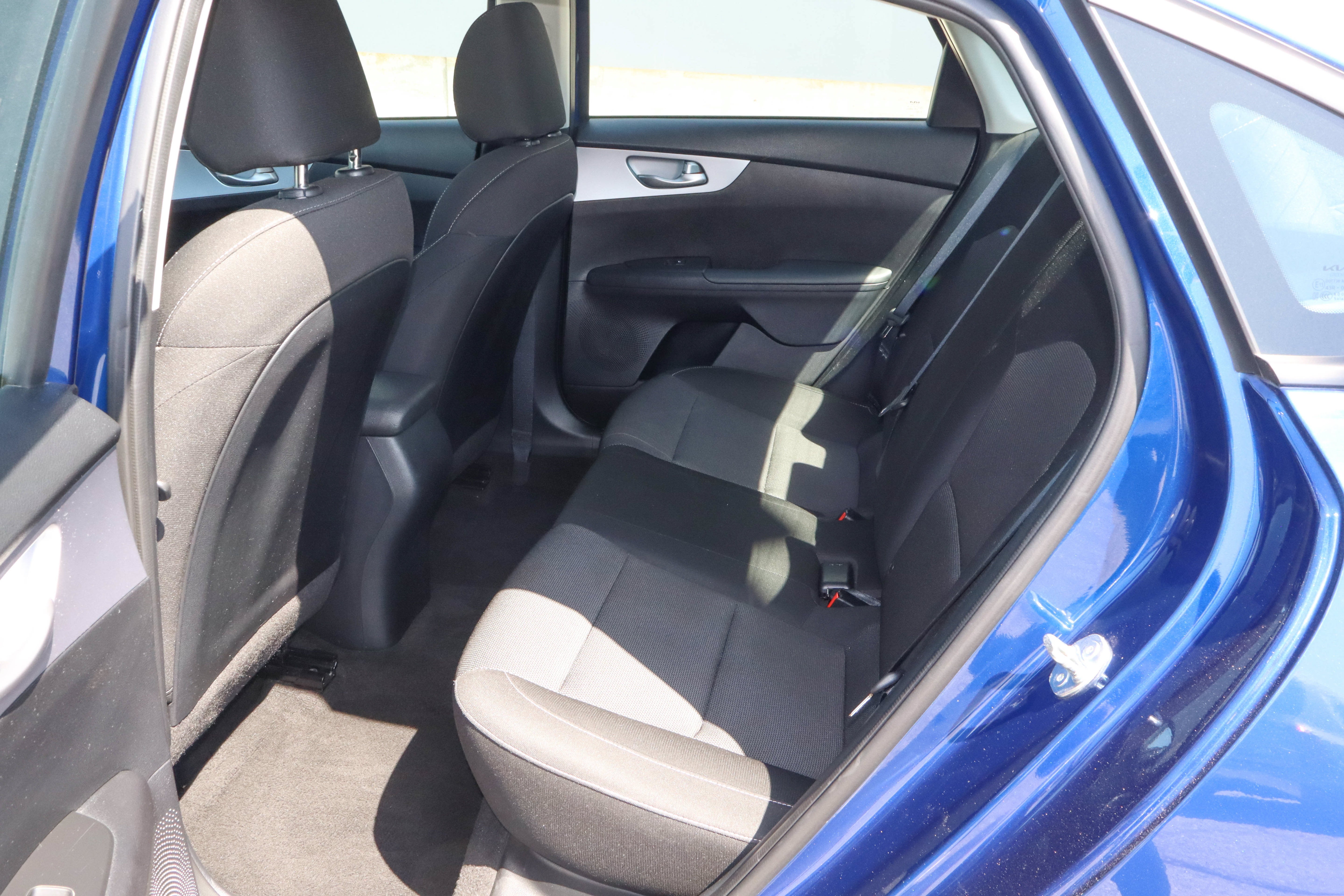 2024 Kia Forte LXS IVT