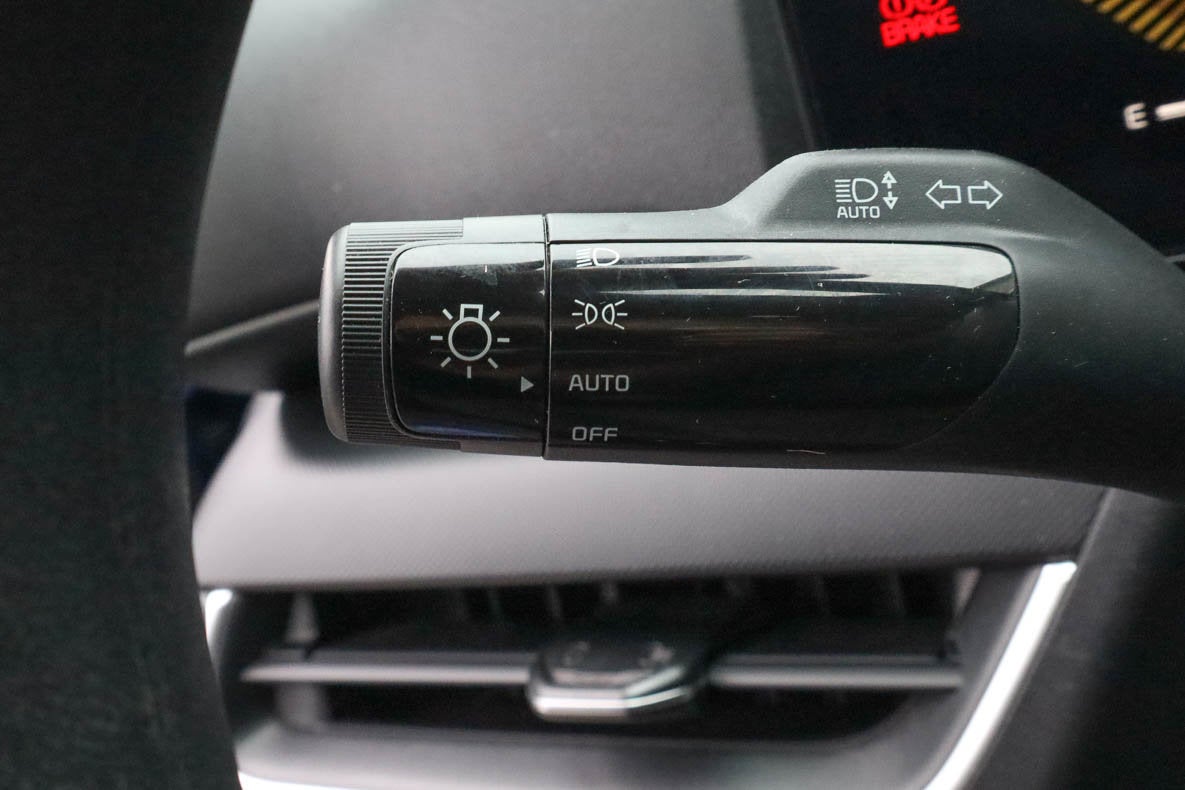2025 Kia K4 LXS FWD