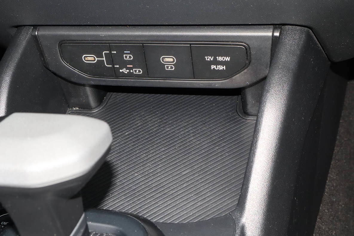 2025 Kia K4 LXS FWD