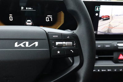 2025 Kia K4 LXS FWD