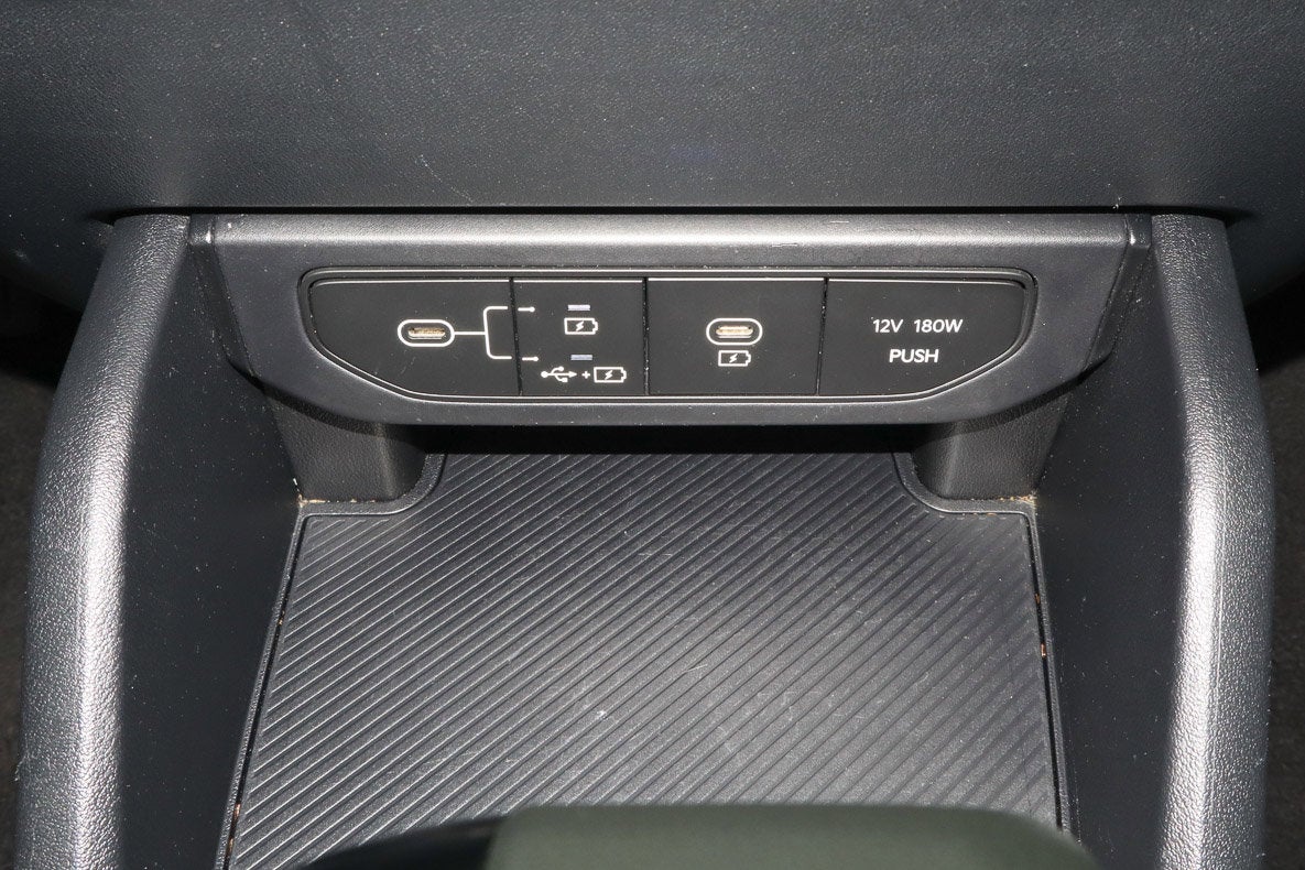 2025 Kia K4 LXS FWD