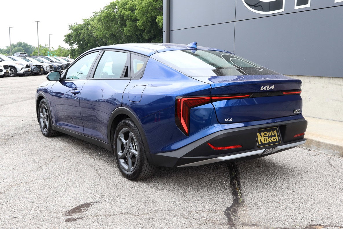 2025 Kia K4 LXS FWD