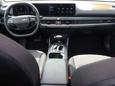 2025 Kia K4 LXS FWD