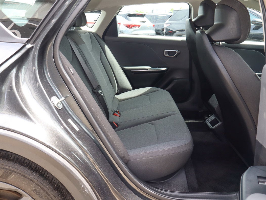 2025 Kia K4 LXS FWD
