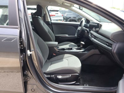 2025 Kia K4 LXS FWD