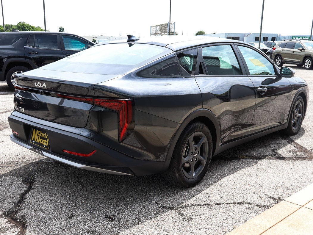 2025 Kia K4 LXS FWD