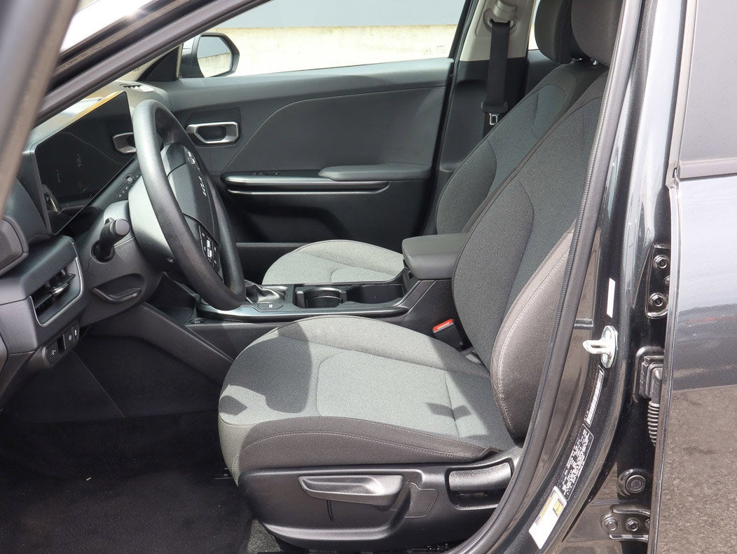 2025 Kia K4 LXS FWD
