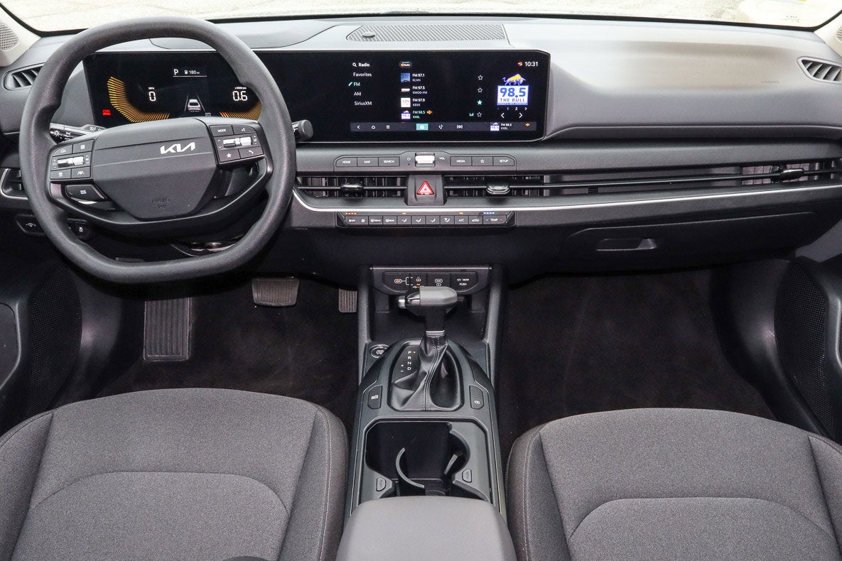 2025 Kia K4 LXS FWD